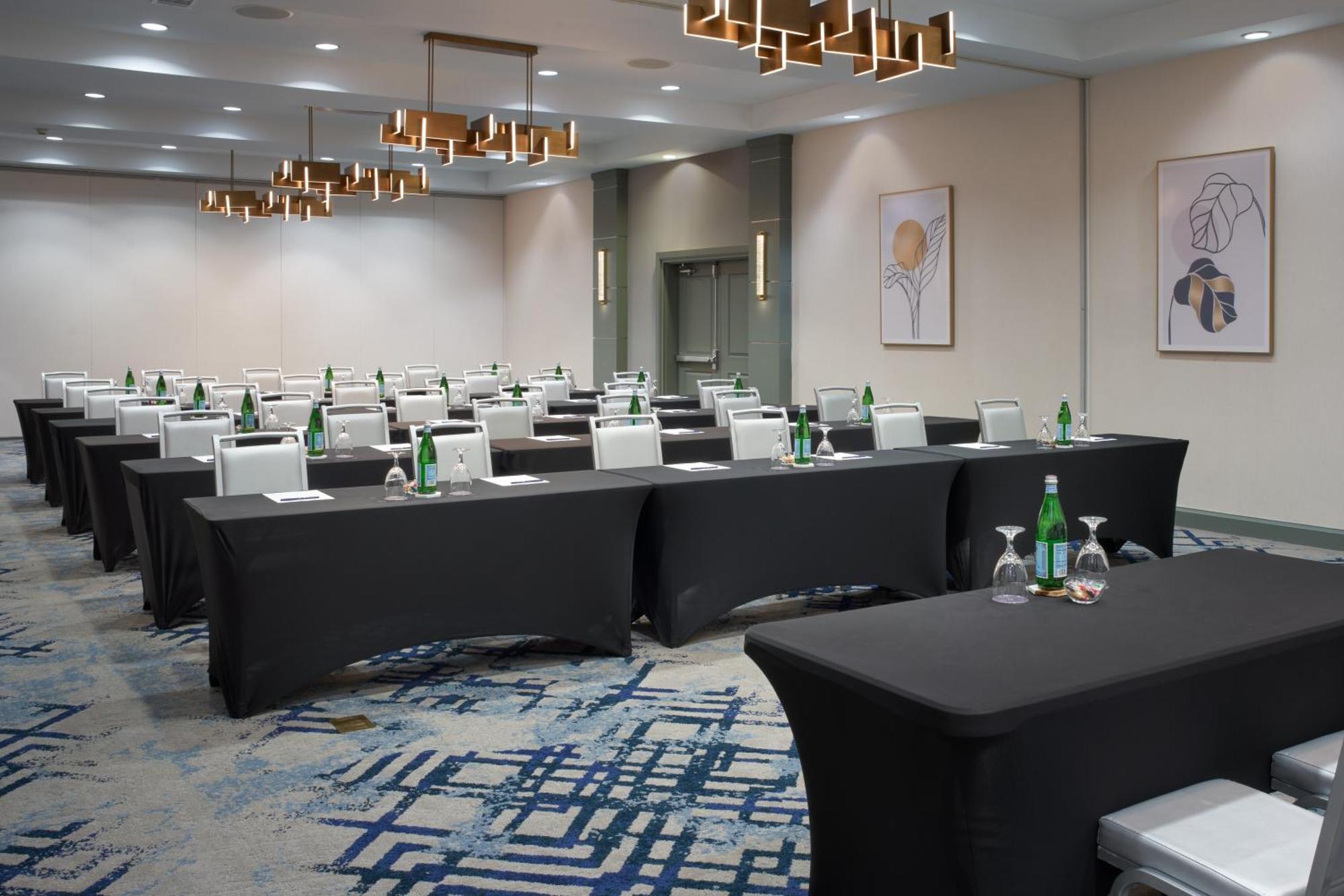Doubletree By Hilton Houston Westchase Hotel Eksteriør billede