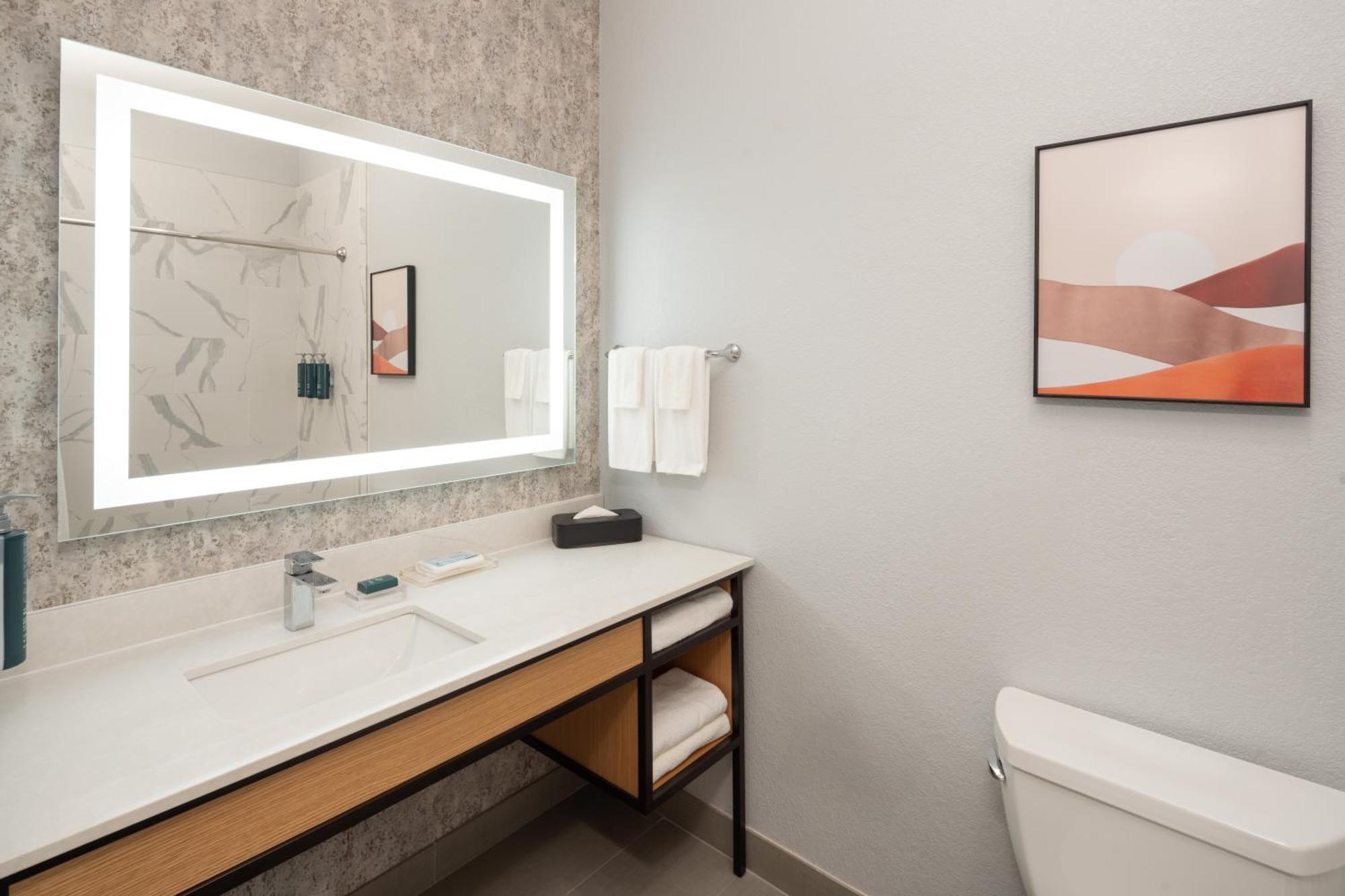 Doubletree By Hilton Houston Westchase Hotel Eksteriør billede