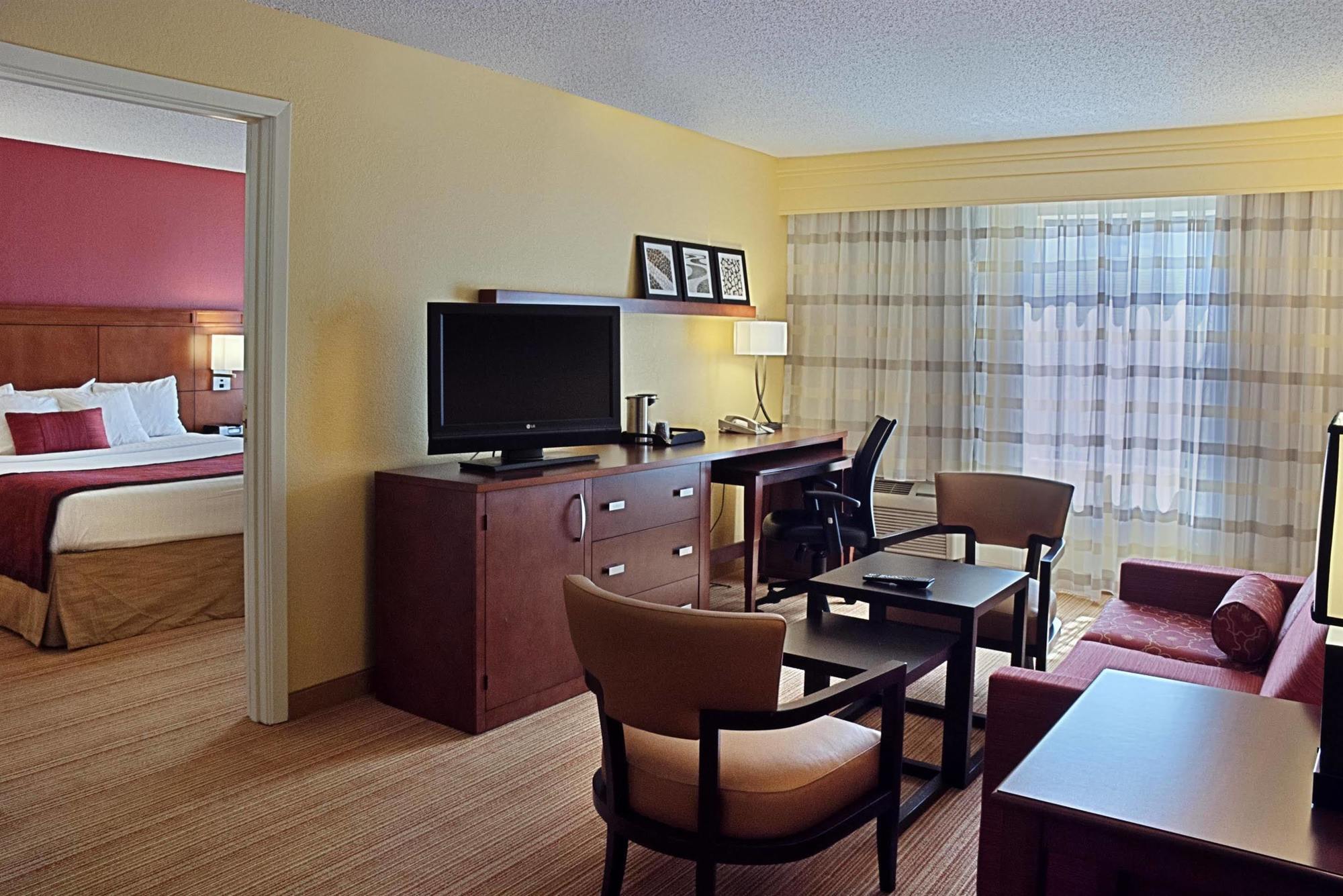 Doubletree By Hilton Houston Westchase Hotel Eksteriør billede